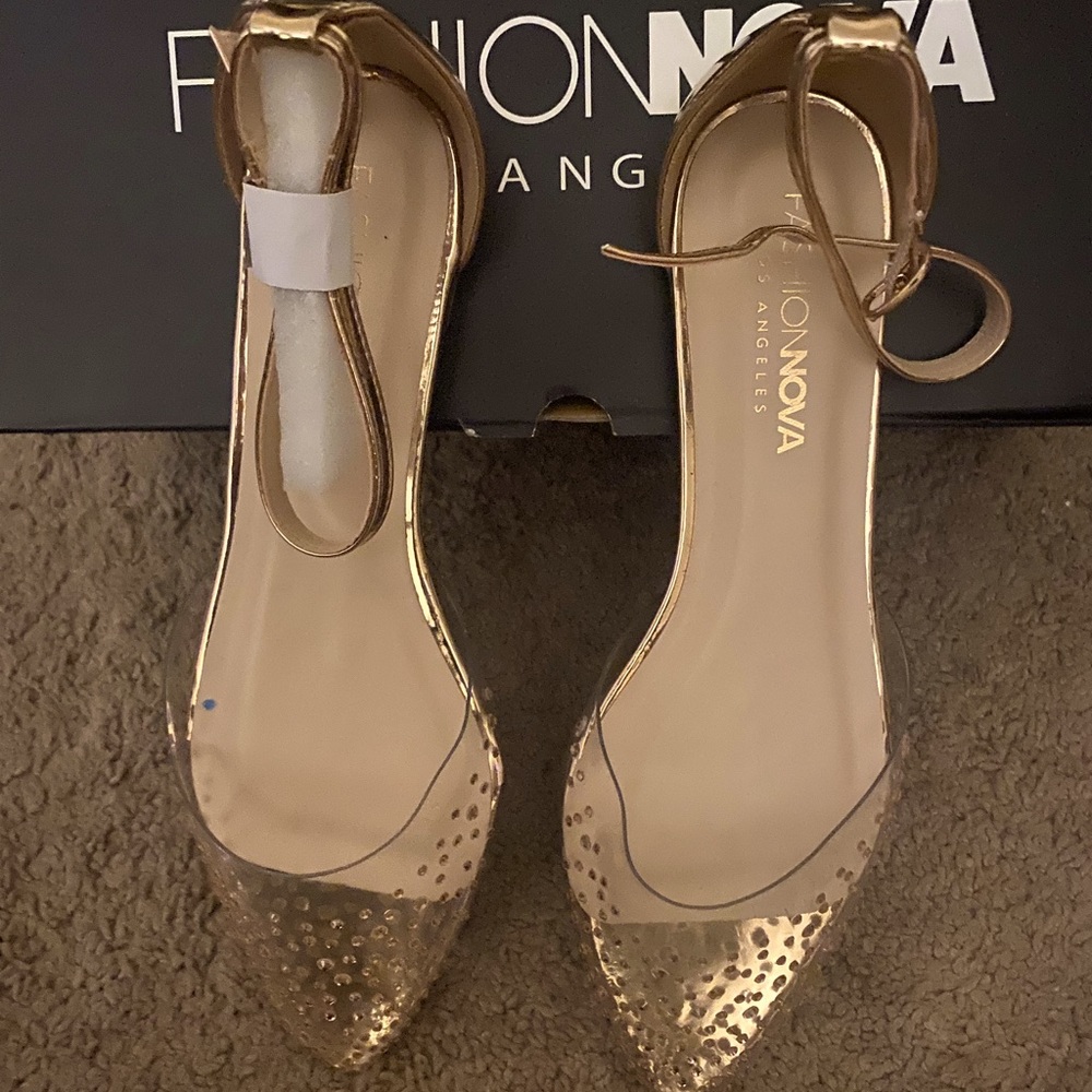 Fashion Nova dress flats size 7 Rosegold